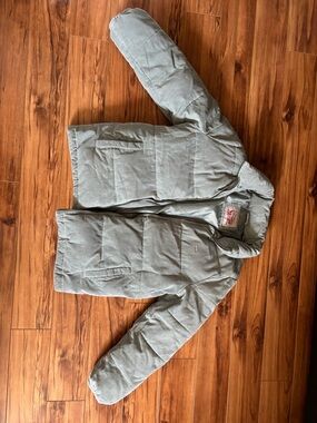 Levi’s Corduroy Puffer Jacket